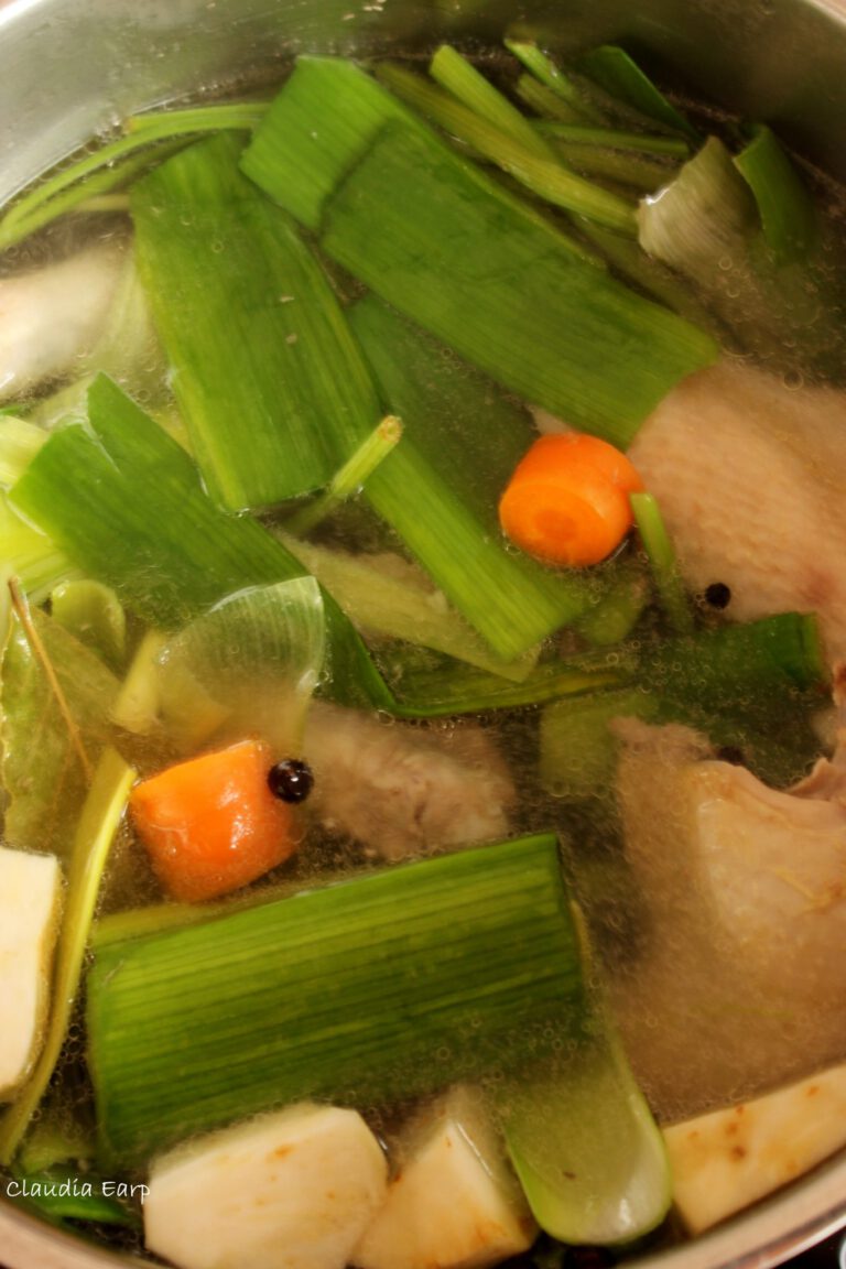 Kraftbrühen - Wohltat für deinen Körper und deine Seele Kraftbrühen - Wohltat für deinen Körper und deine Seele