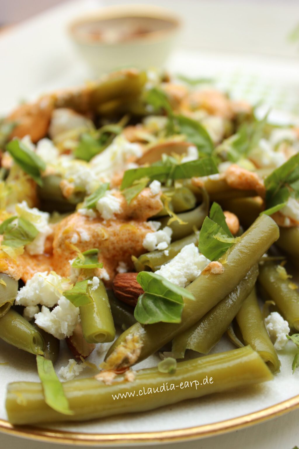 Grüner Bohnen Salat mit gerösteten Mandeln und Feta