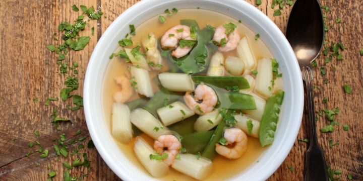 Asiatische Spargel-Garnelen-Suppe