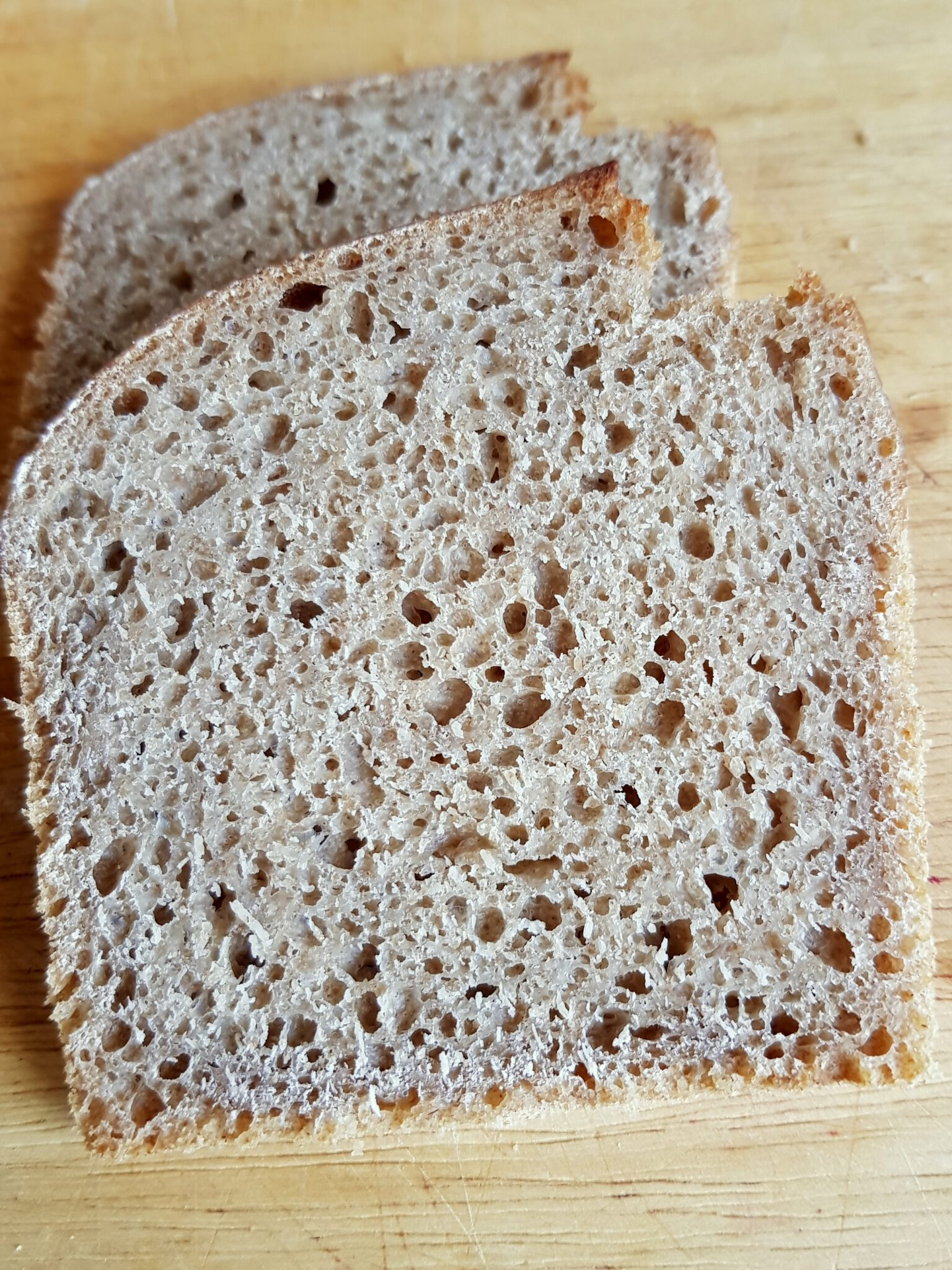 Brot wie vom Bäcker: Dinkel-Roggen-Emmer-Sauerteig-Brot