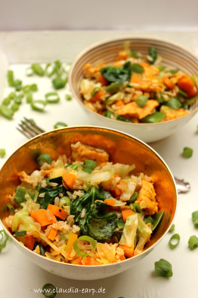 Gebratener Reis mit extra viel Gemüse / Claudia Earp