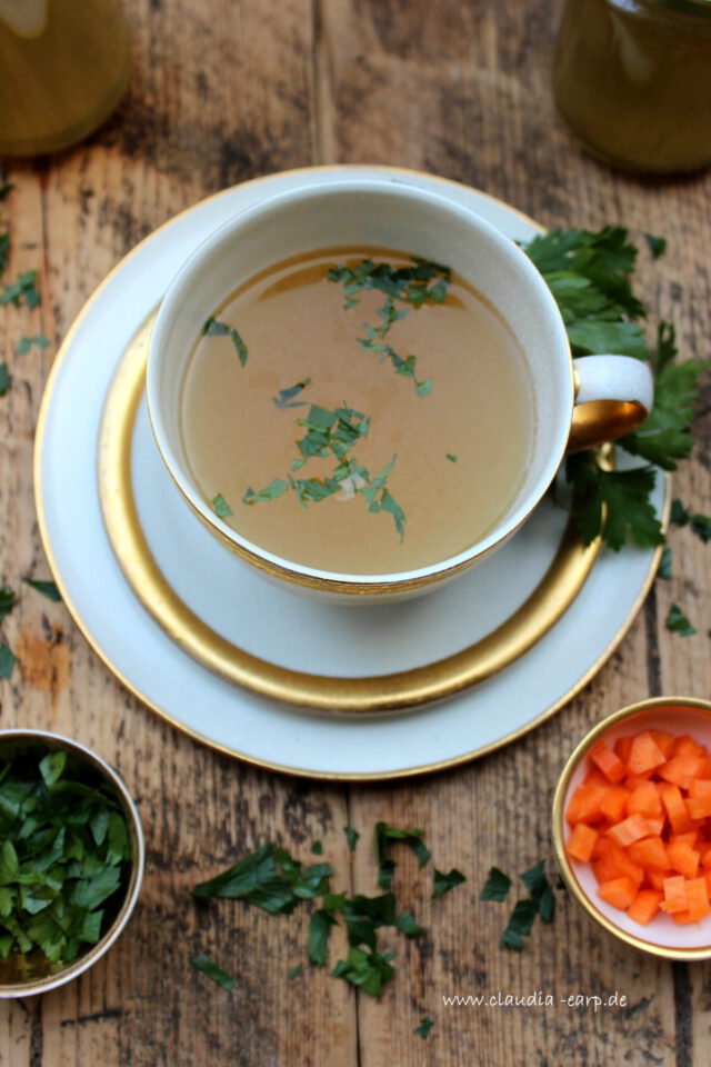 10 Lebensmittel die du bei Erkältung essen solltest 10 Lebensmittel die du bei Erkältung essen solltest