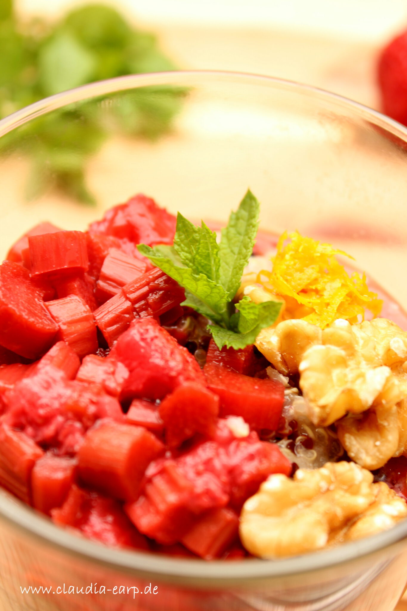 Süßes Quinoa-Frühstück mit Obst - die Extra-Portion Eisen