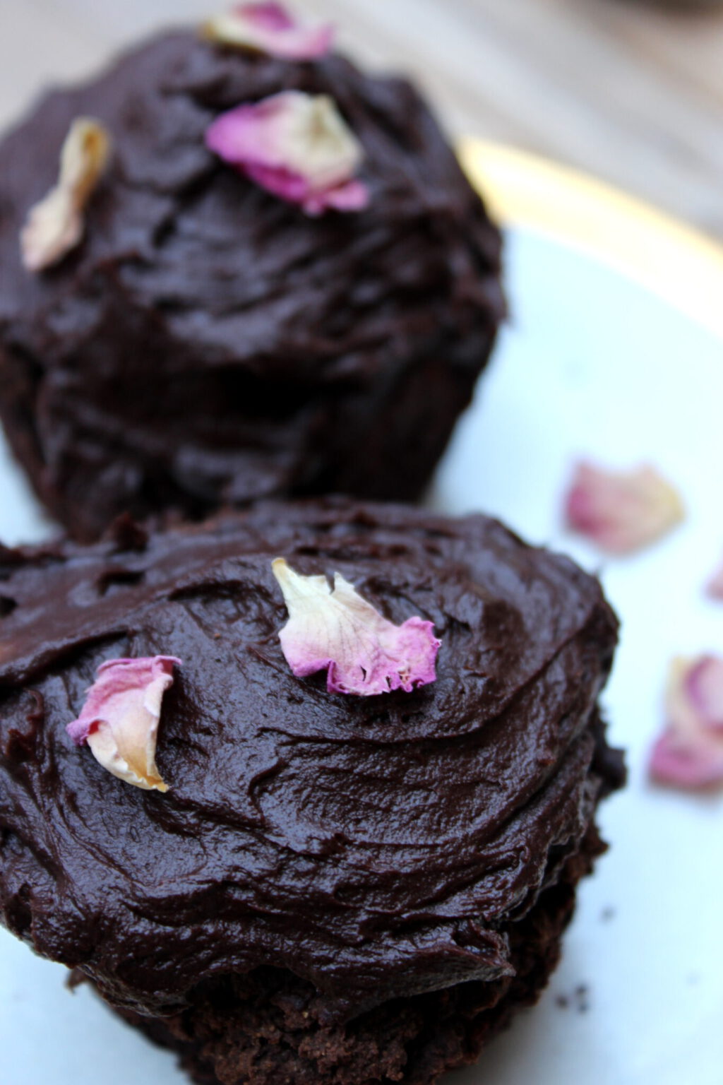 Vegane Schokoladen-Cupcakes mit Süßkartoffel Vegane Schokoladen-Cupcakes mit Süßkartoffel