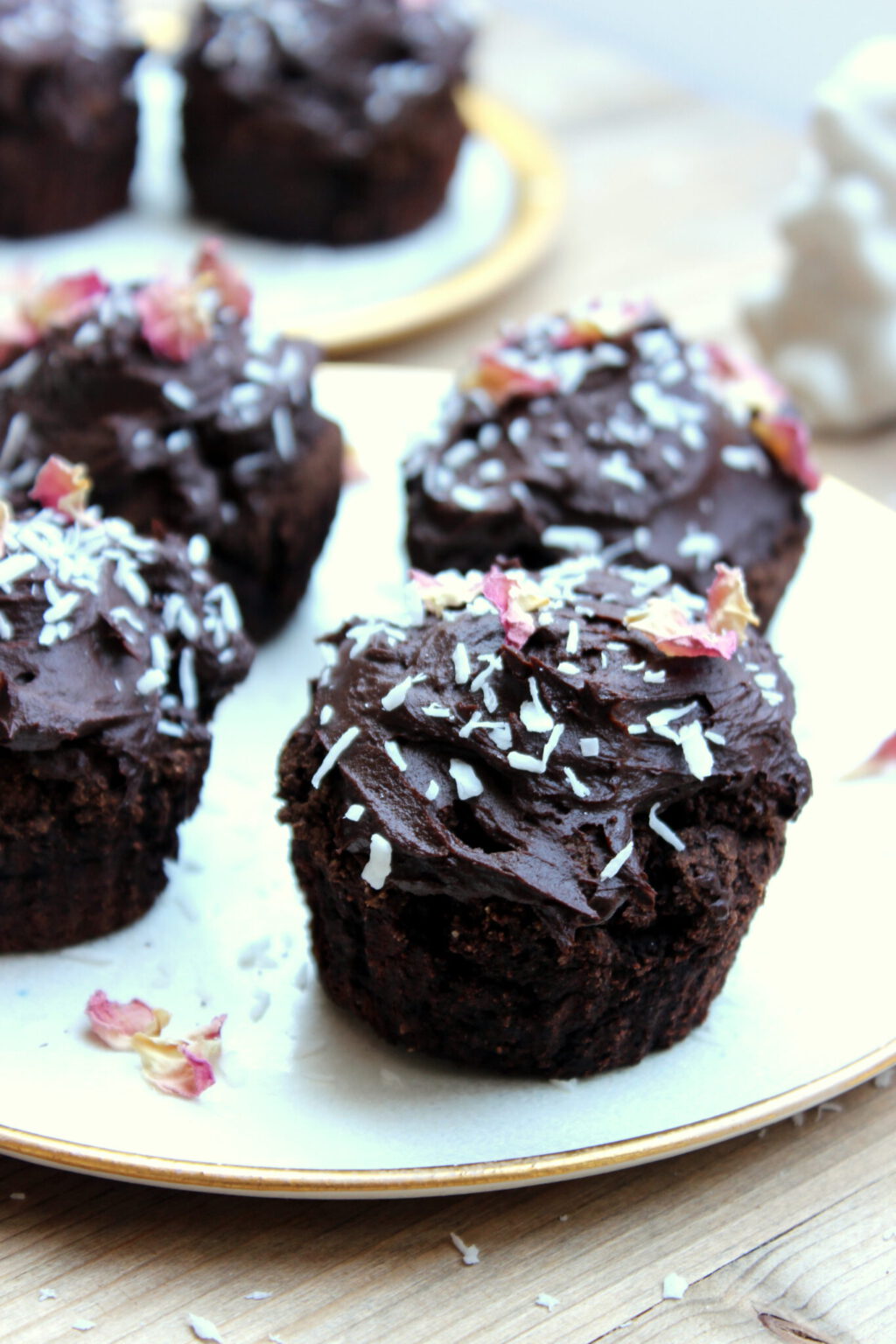 Vegane Schokoladen-Cupcakes mit Süßkartoffel Vegane Schokoladen-Cupcakes mit Süßkartoffel