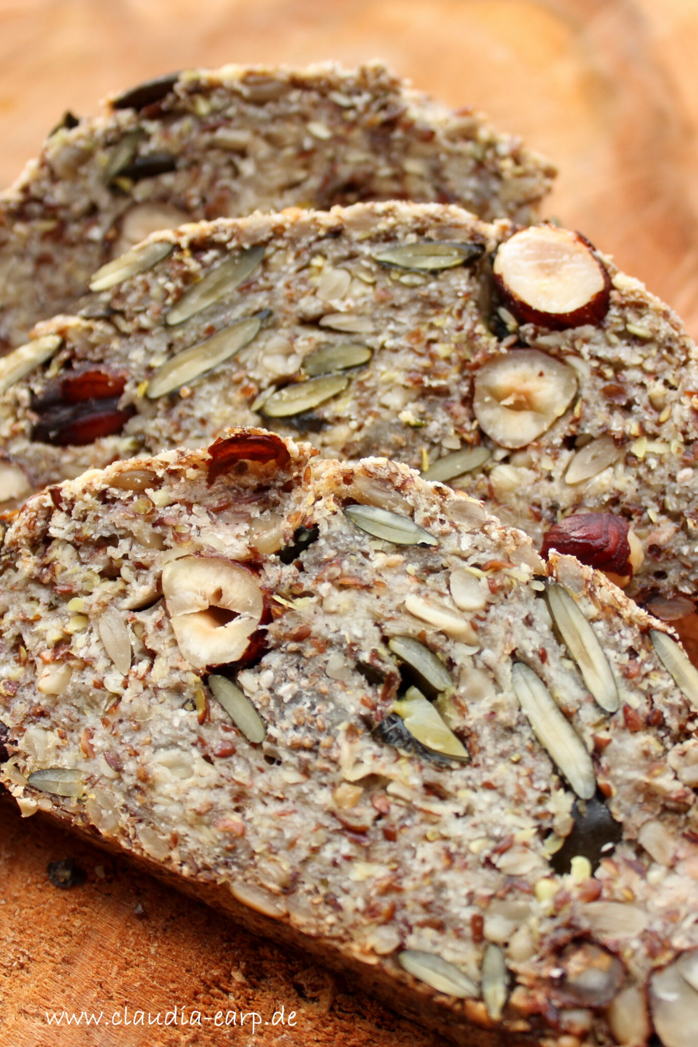 Einfaches glutenfreies Körnerbrot selber backen