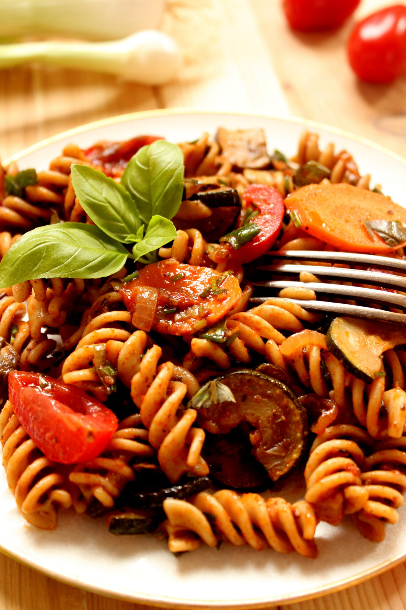 Nudelsalat mit mediterranem Gemüse