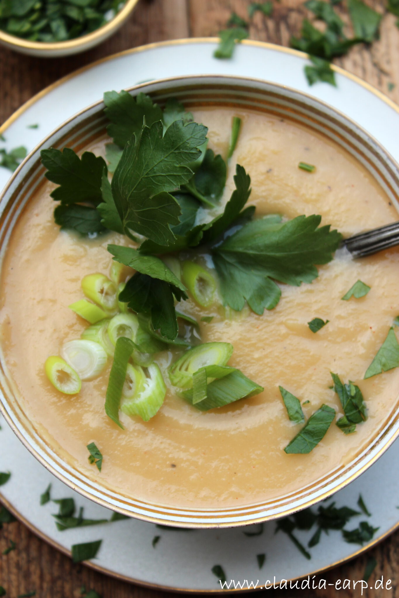 Pastinaken-Apfel-Suppe - eine feine cremige Suppe