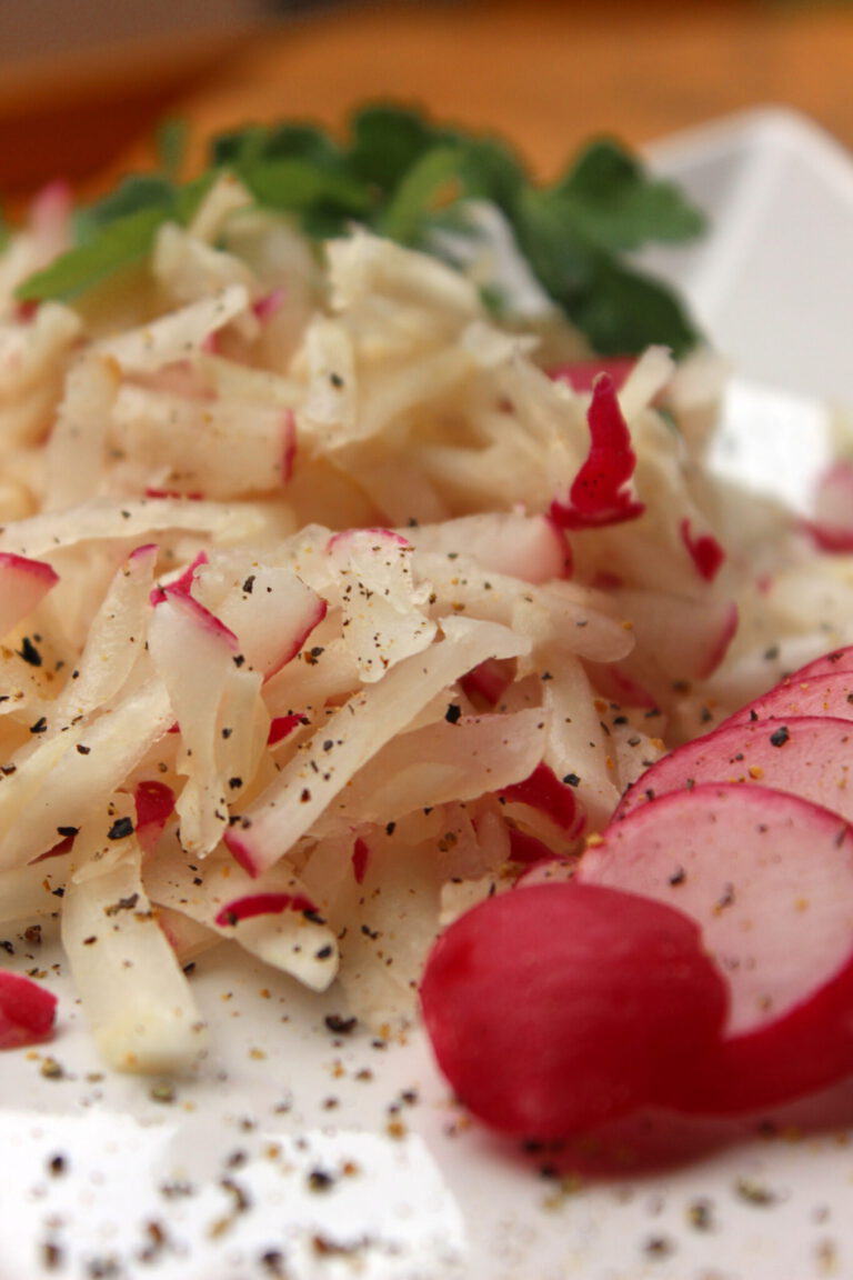 Rettich-Radieschen-Salat - ein leichter Frühlingssalat