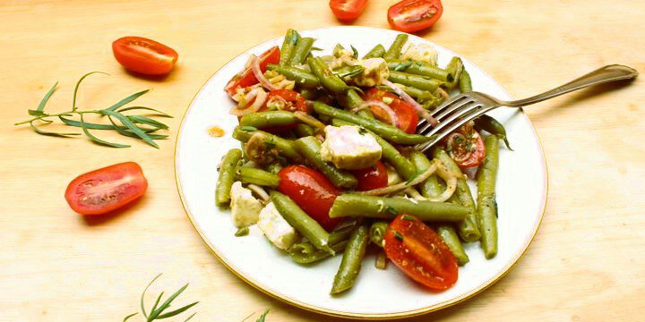 Grüne Bohnen Salat mit Tomaten und Feta